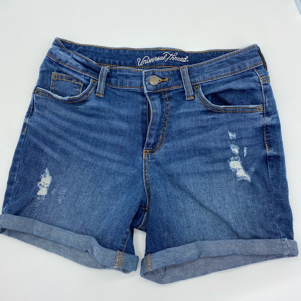 Universal Thread longer shorts, size 4/27